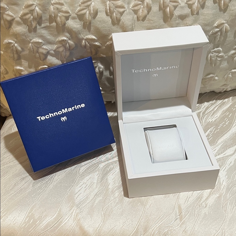 Invicta TechnoMarine Royal Blue Box